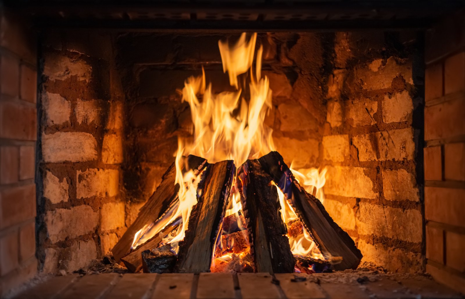 How to Easily Reduce Chimney and Fireplace Noises?