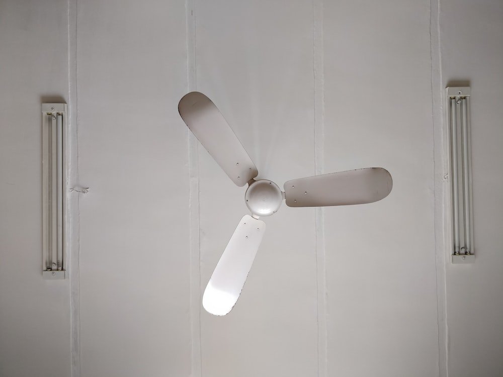 How To Quiet A Noisy Ceiling Fan? How To Quiet A Noisy Ceiling Fan?